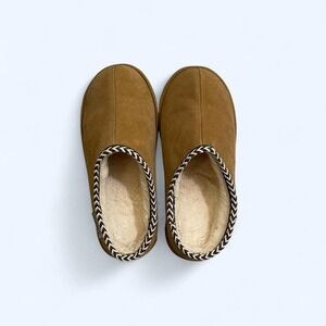 Bearpaw Tabitha women's suede tan slippers size 8